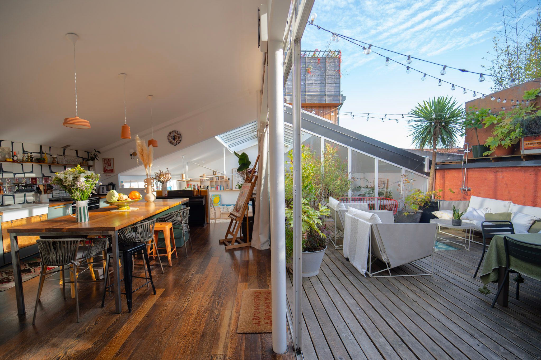 6 bedroom loft with terrace not overlooked