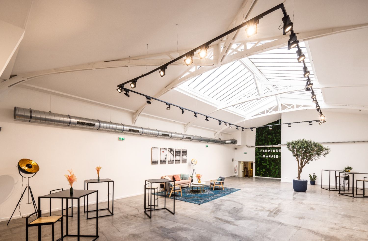 Modern Paris Loft Venue for Events & Seminars