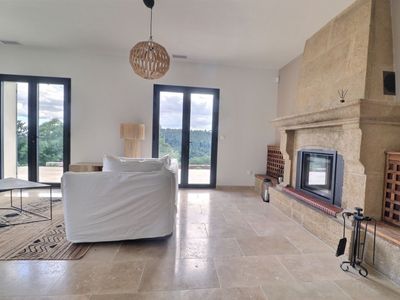 Villa with swimming pool and jacuzzi pond view