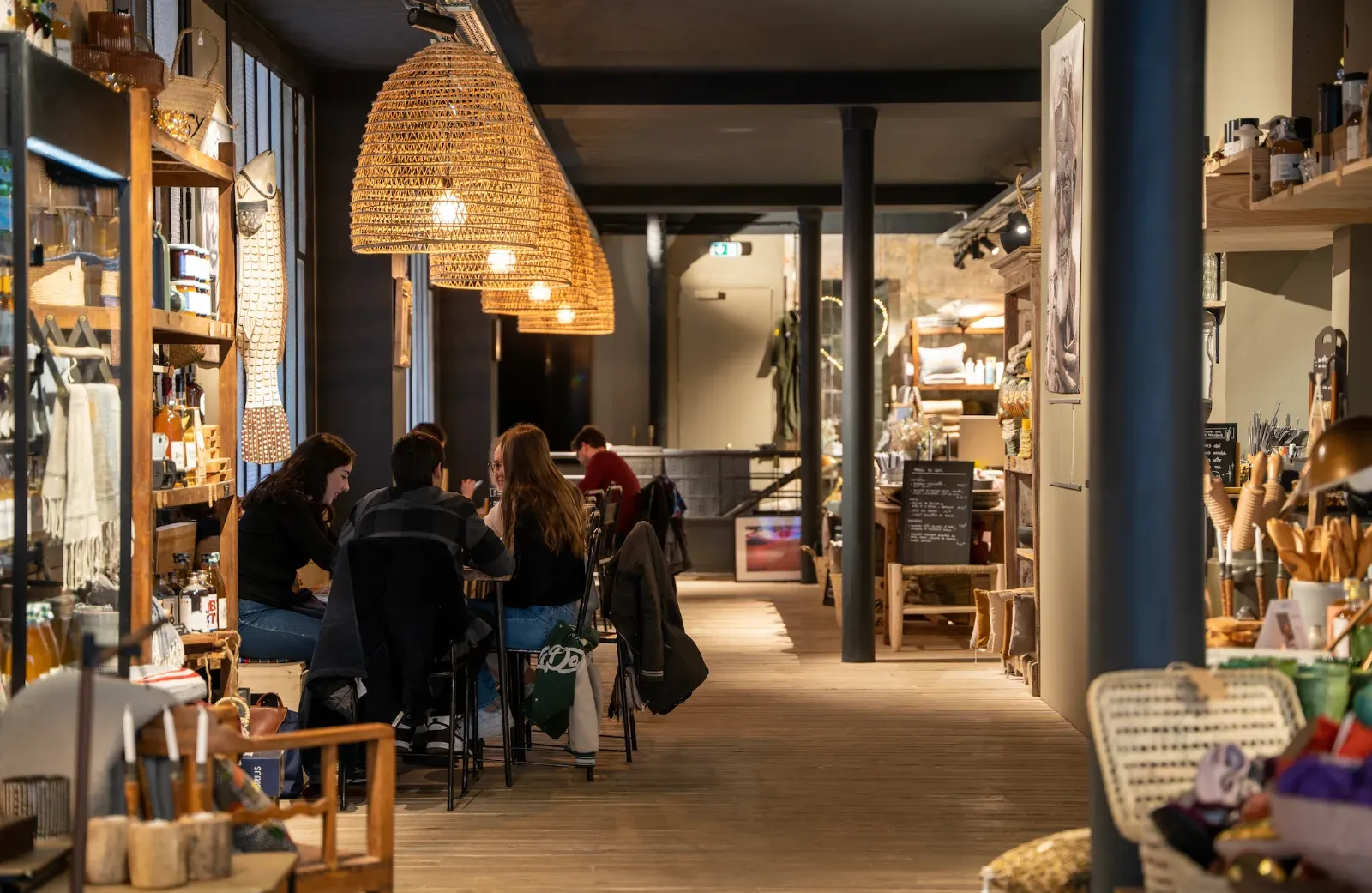 Concept Store des Batignolles : Café, Restaurant & Espace Événementiel