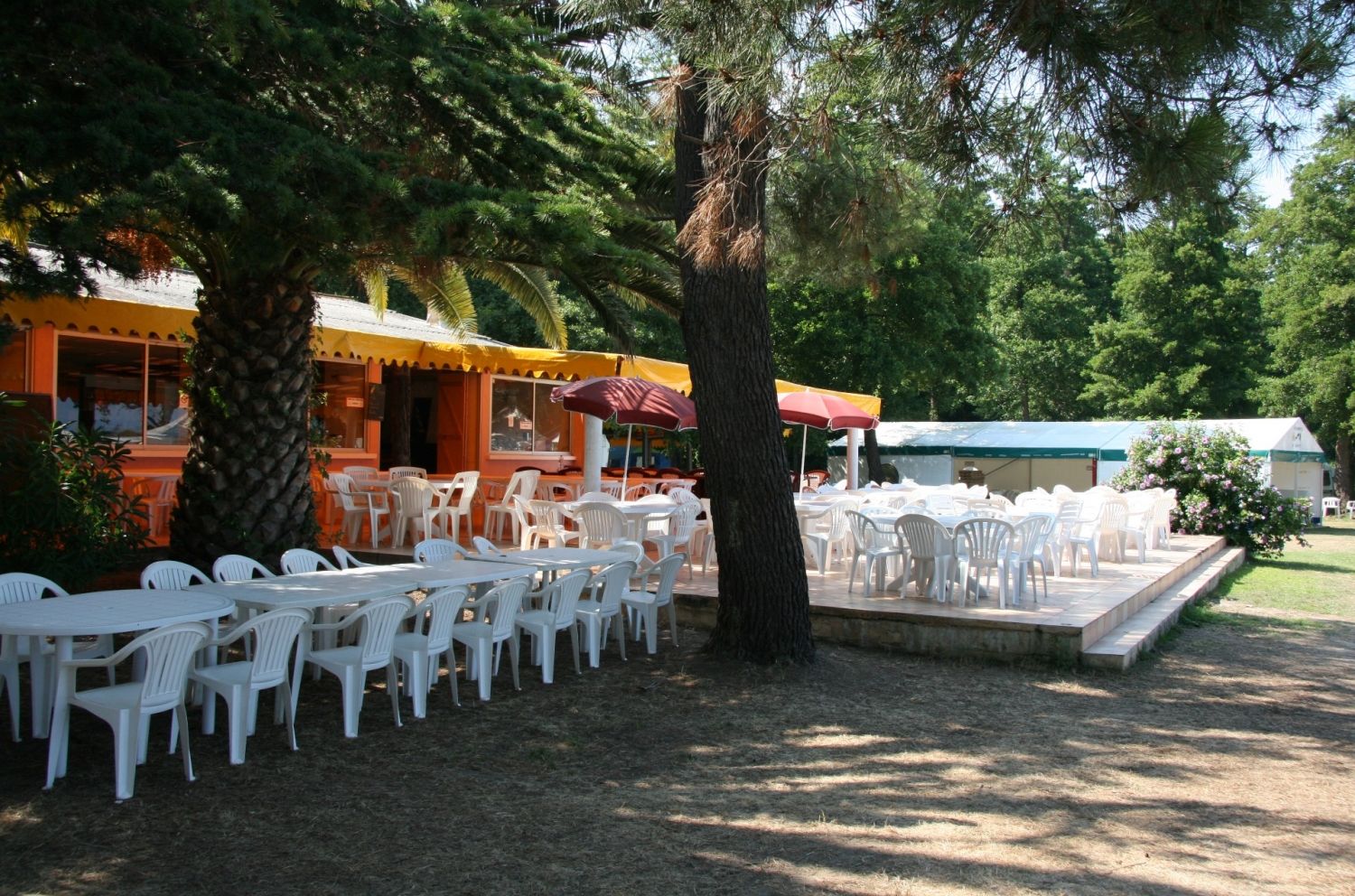 Bar-Lounge & Terrasse vue mer
