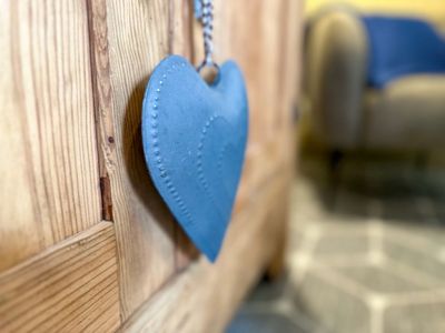 Chic and authentic domain