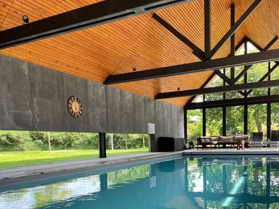 Chic and authentic domain