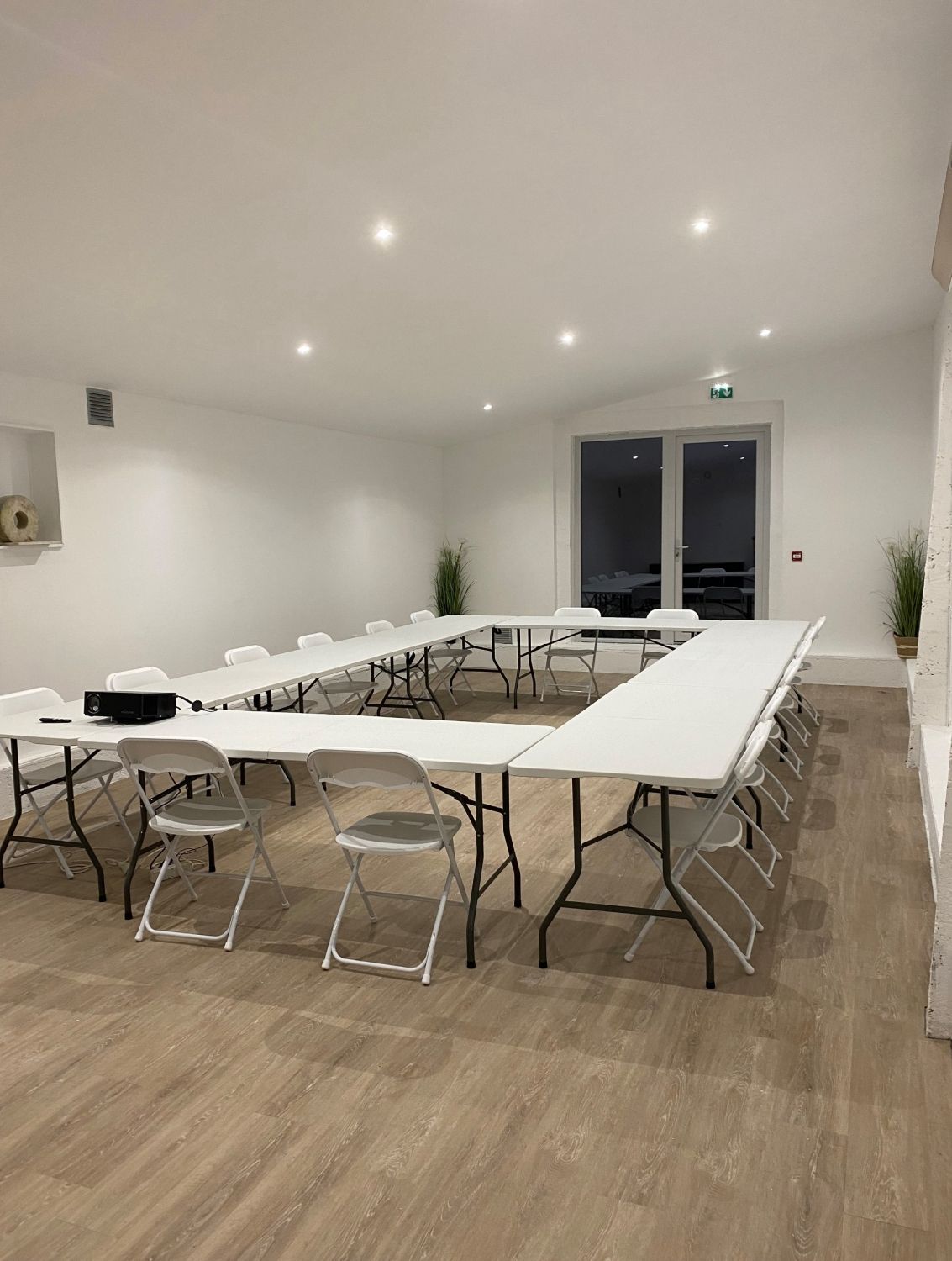 Multipurpose rooms with lodging