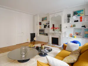 Elegant 135m² Parisian Apartment for Corporate Events & Productions