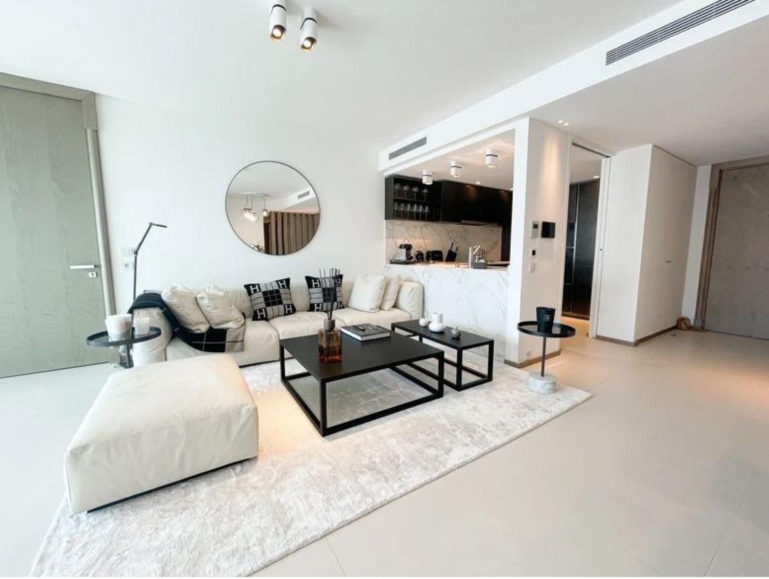 Luxury Apartment Cannes – 25 Guests, Facing Palais