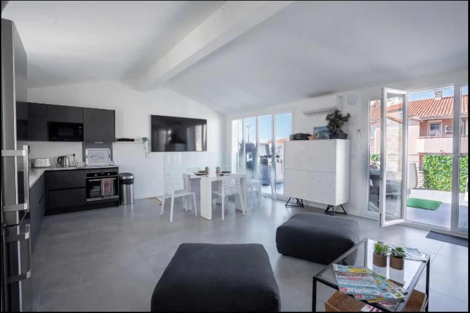 Apartments Cannes – 24 Guests, 12 Min from Palais