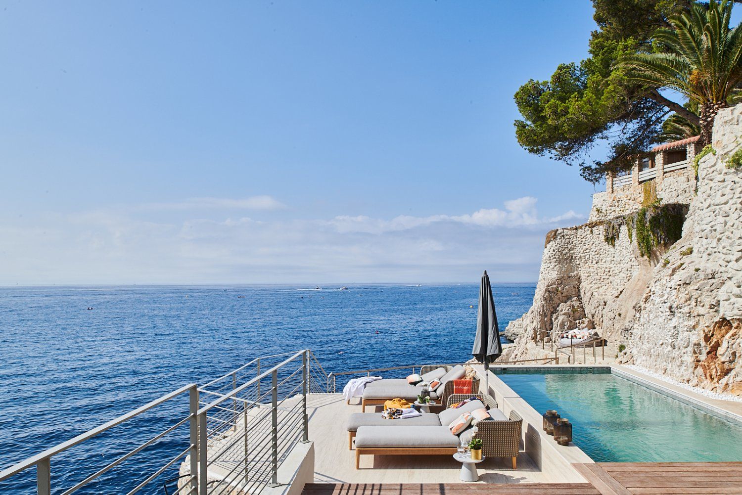 Villa de Luxe avec Piscines Privées et Accès à la Mer à Cassis