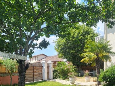 Large family home with swimming pool
