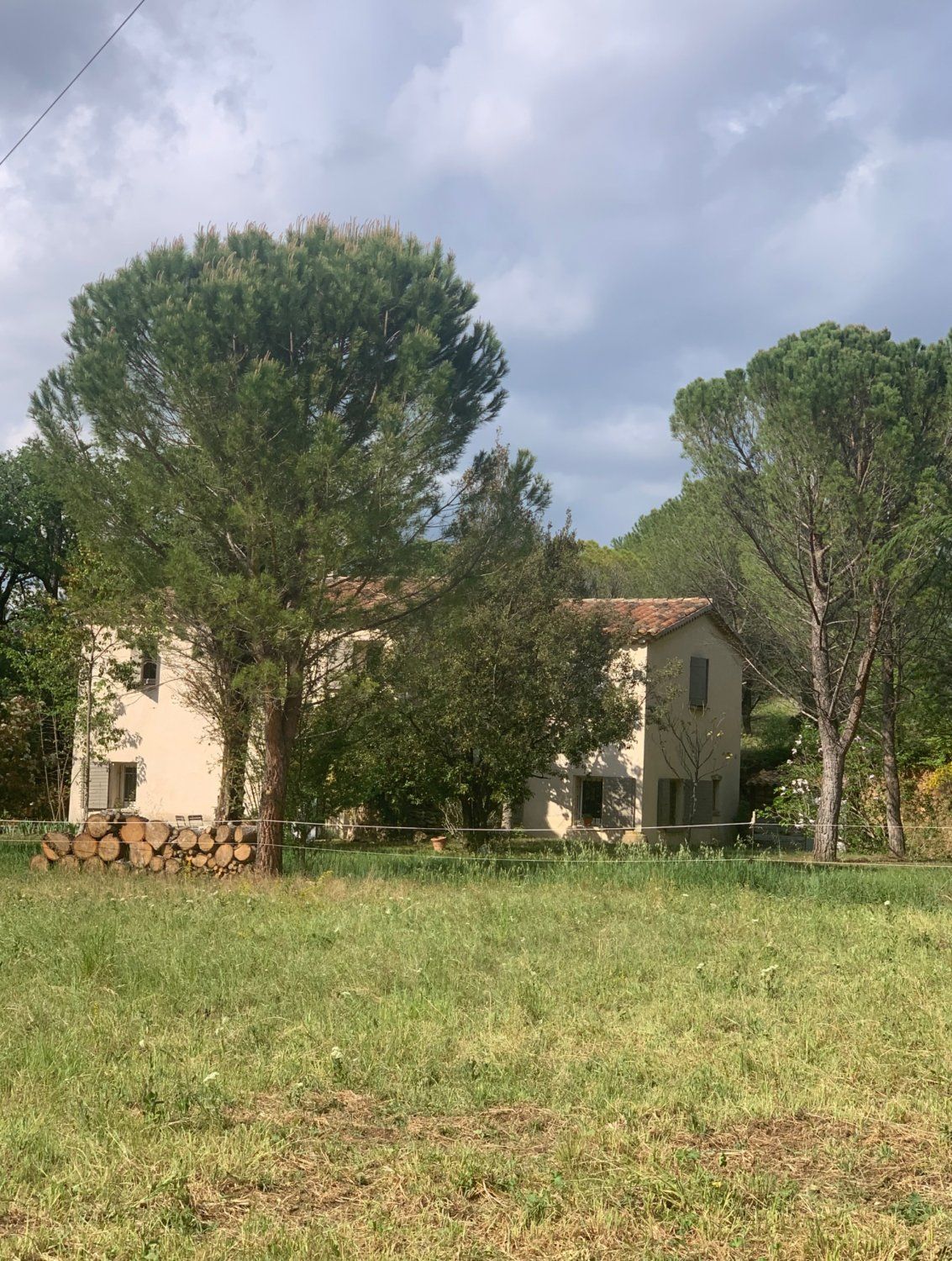 Charming 4-Hectare Estate for Events Near Aix-en-Provence