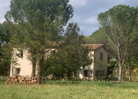 House in the countryside near Aix-en-Provence