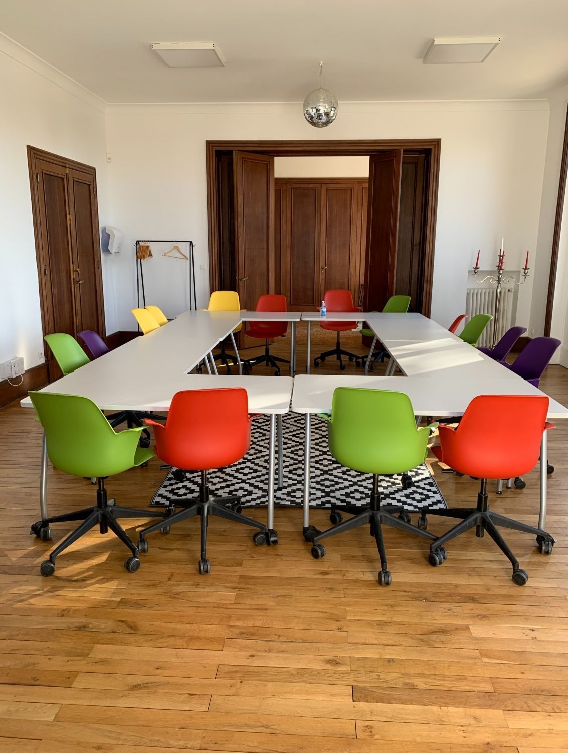 Meeting room in a beautiful garden