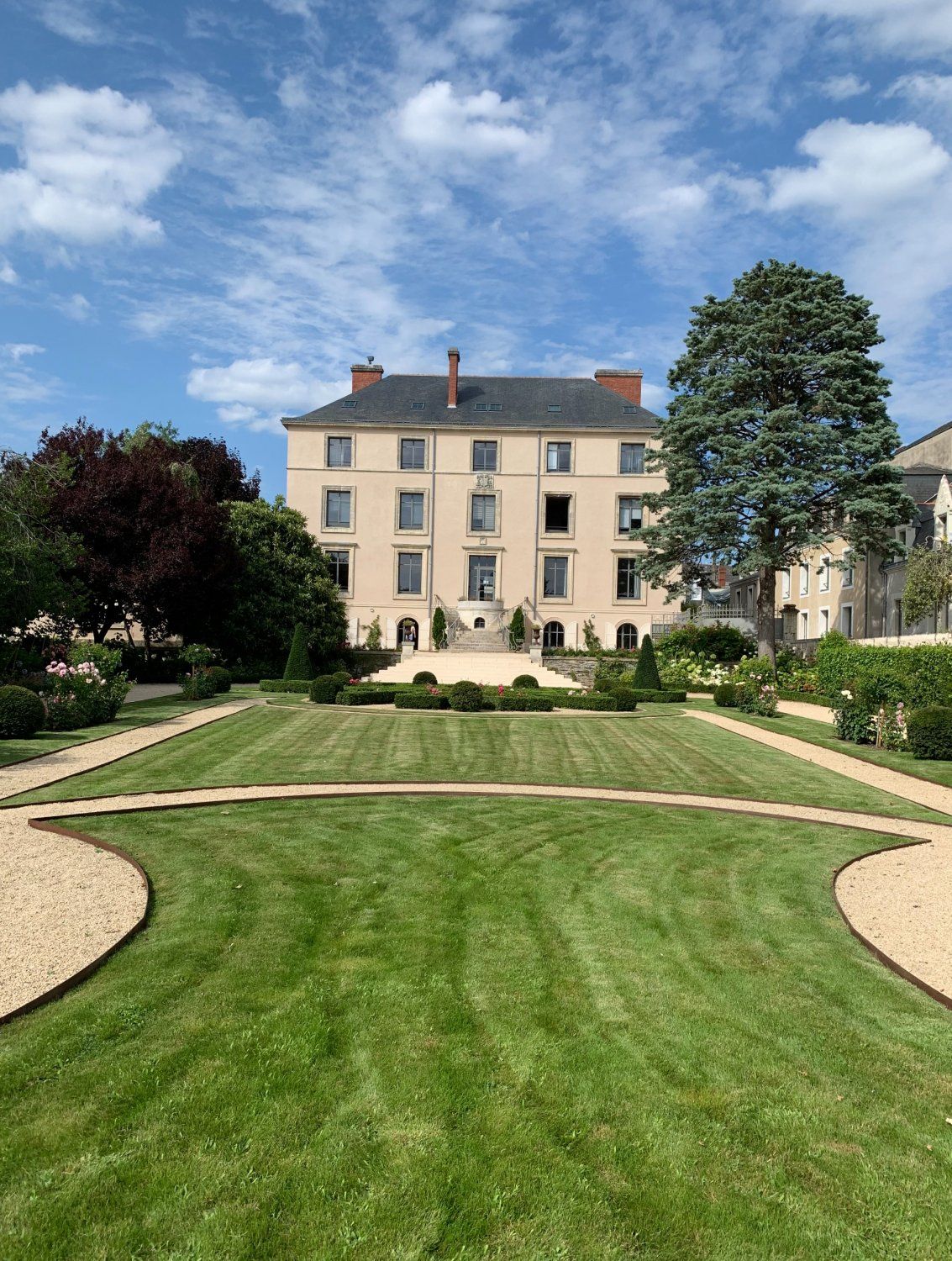 Meeting room in a beautiful garden