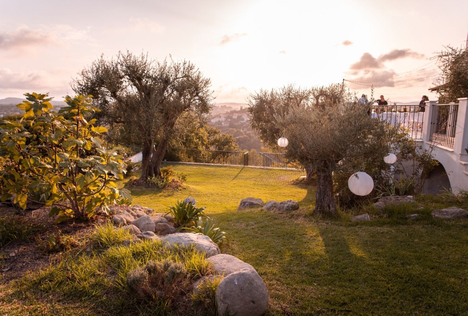 Panoramic terraces, swimming pool and garden