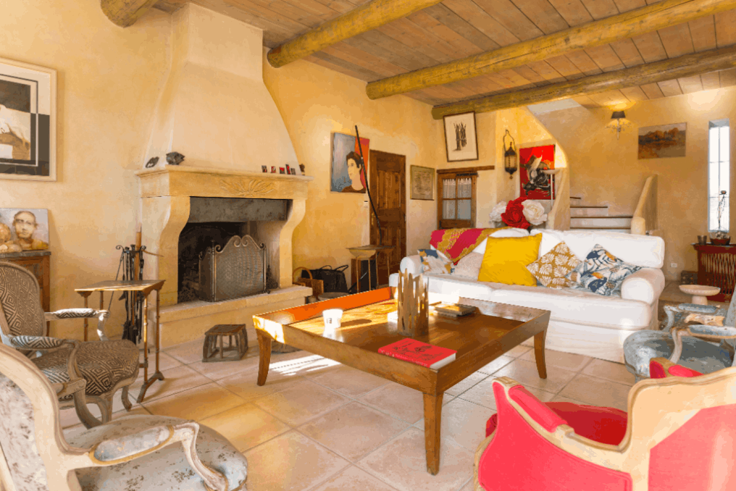 Superb old farmhouse with swimming pool and large garden