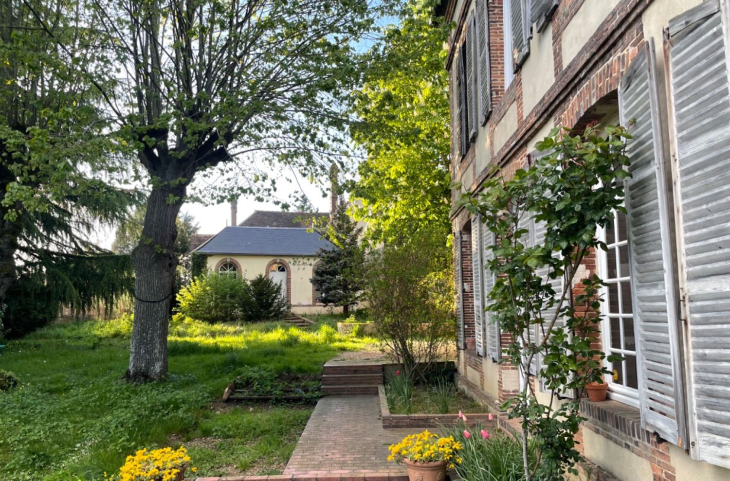 Maison bourgeoise du XVllle siècle au cœur de la ville