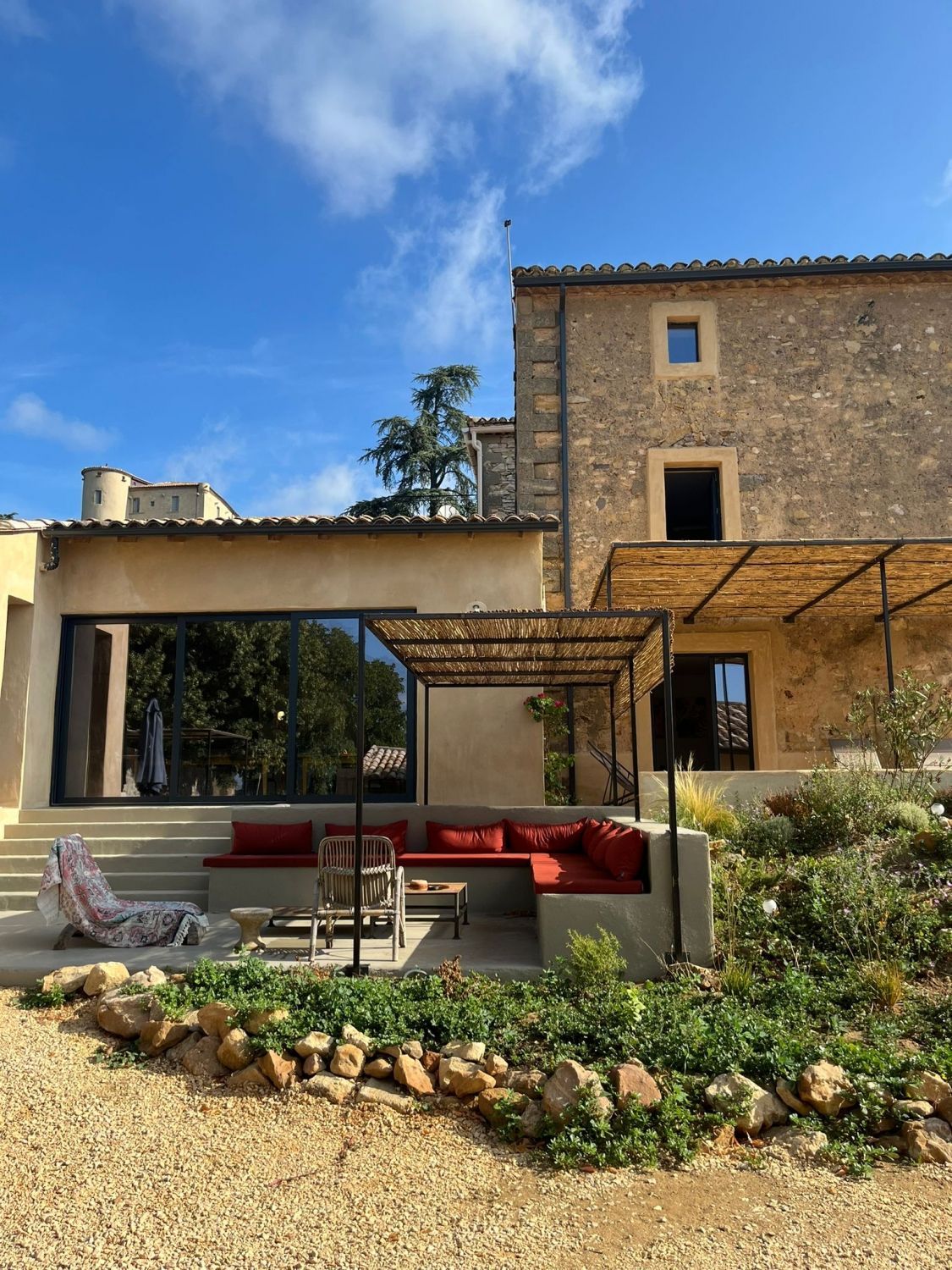 Bastide Aragon charming cottage with swimming pool and beautiful terraces