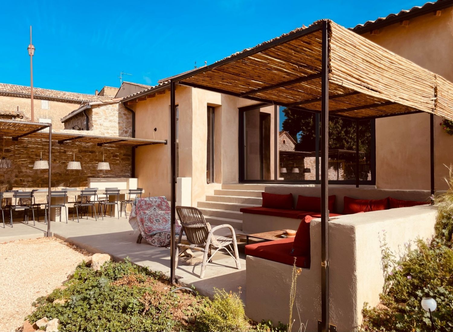 Charming gîte 10 km from Uzes for 12 to 24 people