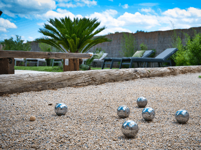 Charming gîte 10 km from Uzes for 12 to 24 people