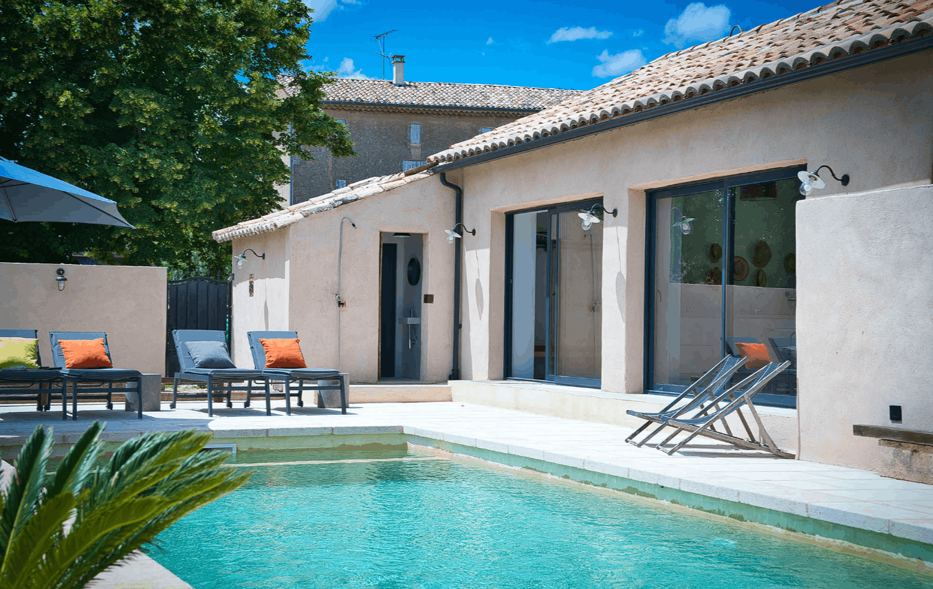 Charming gîte 10 km from Uzes for 12 to 24 people