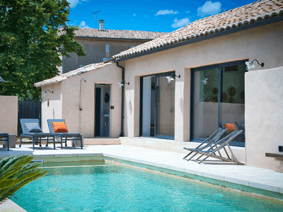 Charming gîte 10 km from Uzes for 12 to 24 people