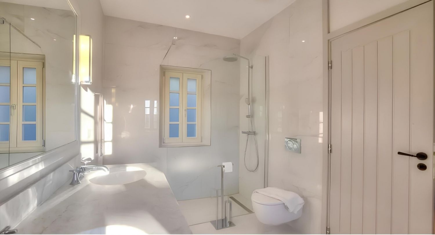 Renovated bastide with swimming pool and beautiful views