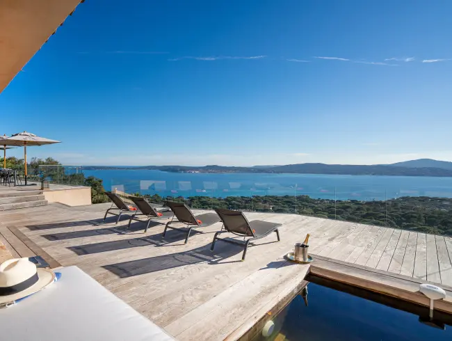 Villa with Panoramic Sea Views in Grimaud for Events & Luxury Stays