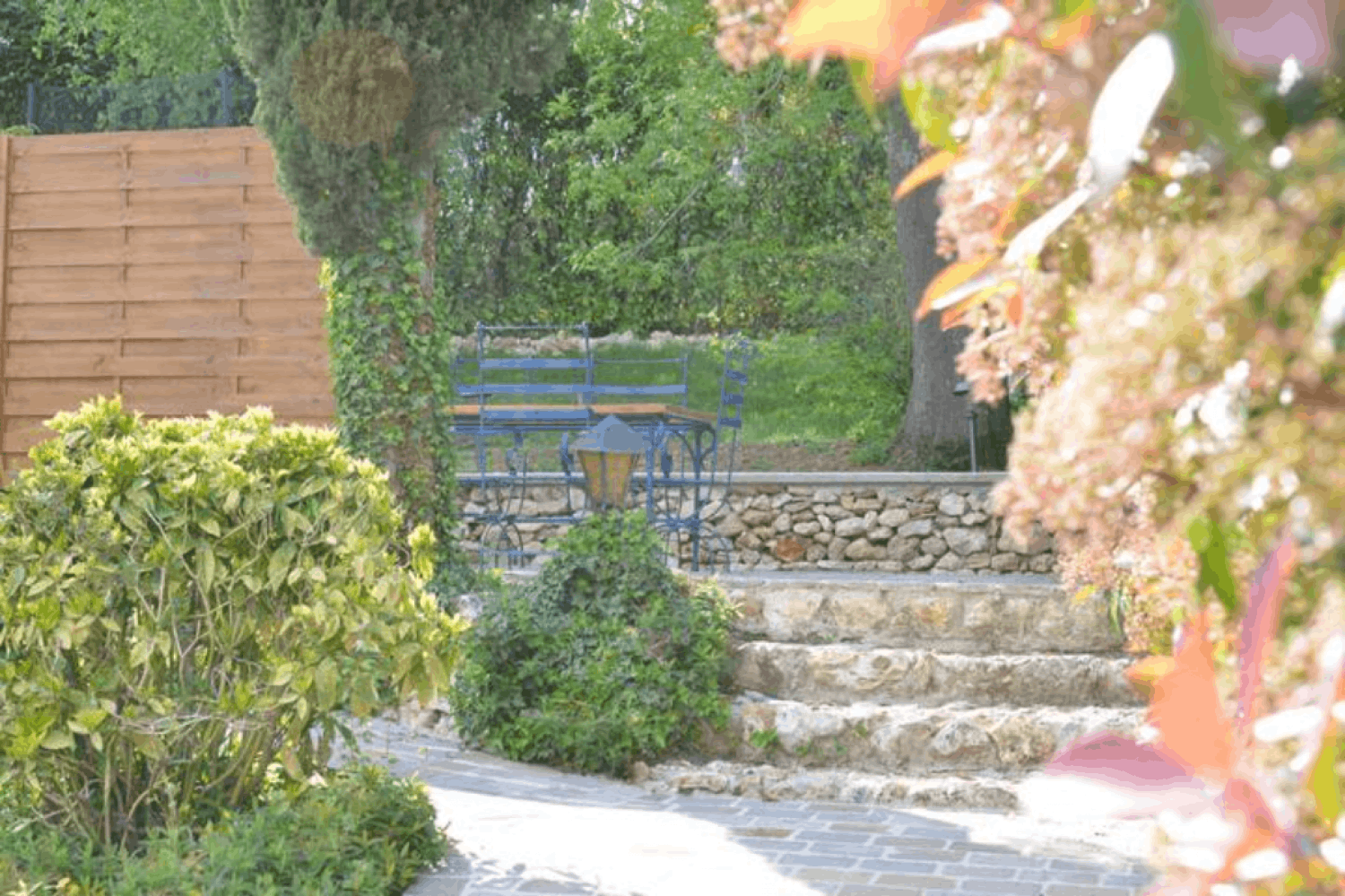 Luxury Corsican sheepfold 30km from the gates of Paris