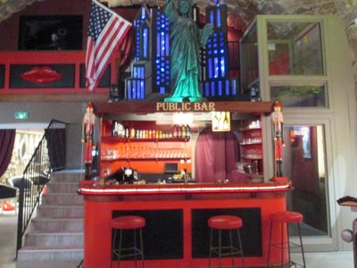 Cabaret performance hall