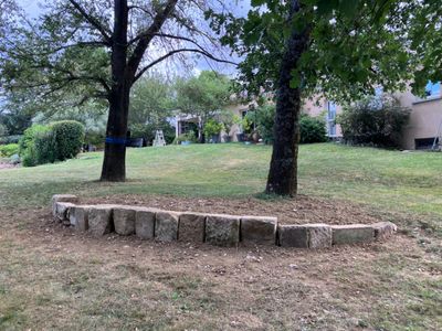 Charming house and garden with swimming pool and pool house