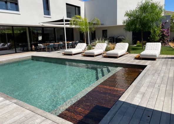 Perols contemporary swimming pool