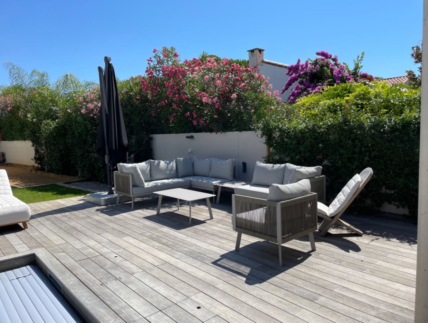 Perols contemporary swimming pool
