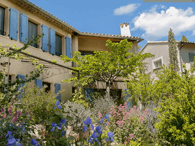 Salle de fêtes, espace festif et contemporain