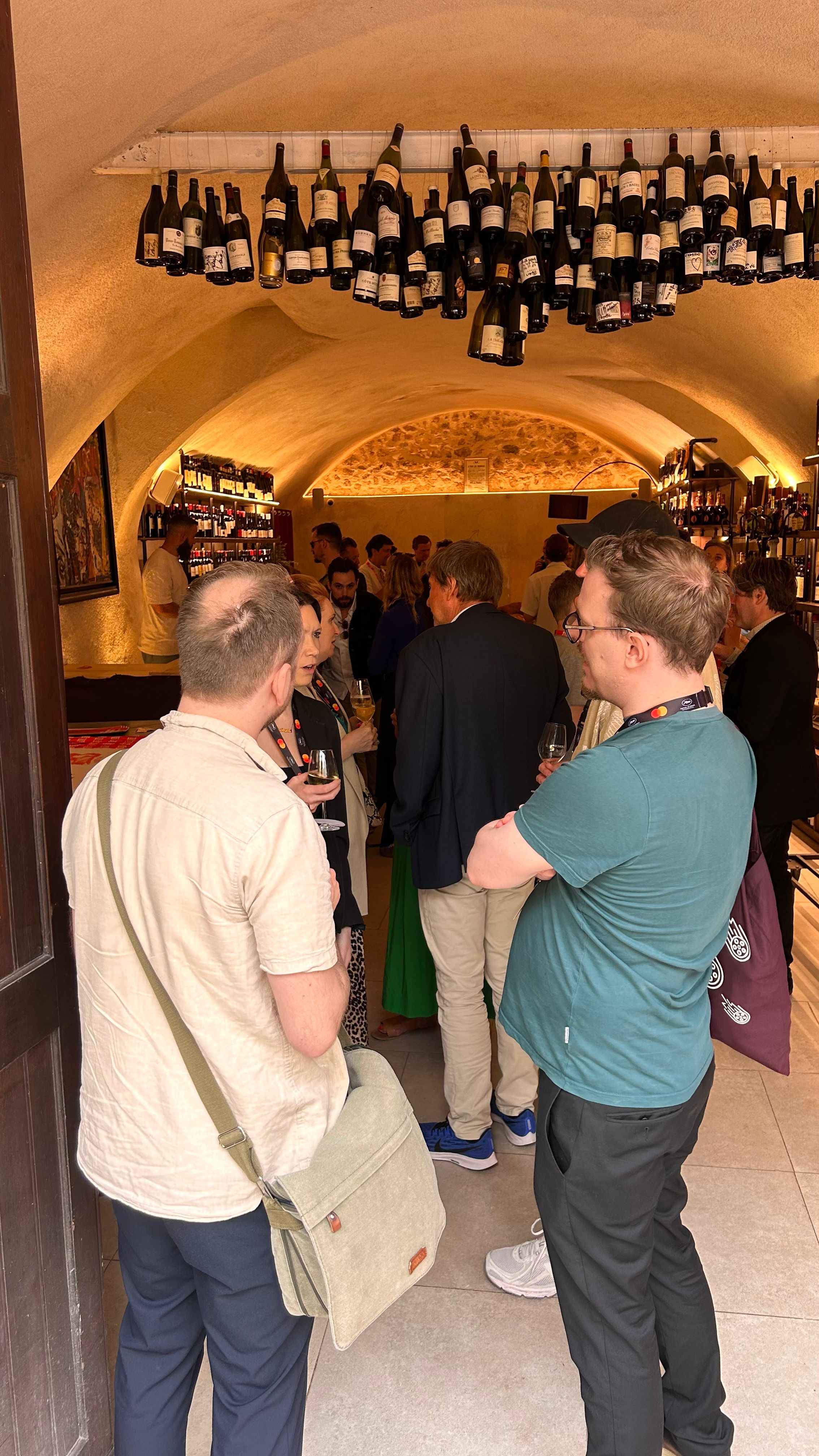 Cave à vins à Cannes – Pour événements, près du Marché Forville