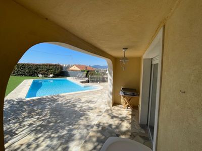 Villa with swimming pool and sea view