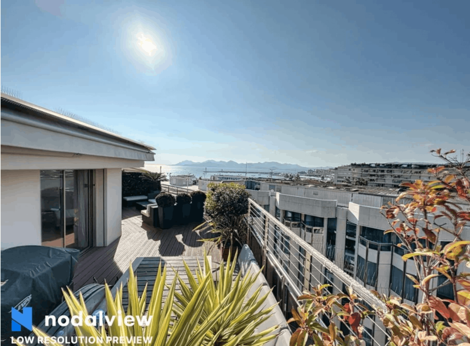 Appartement dernier étage à Cannes avec terrasse – Près du Marriott