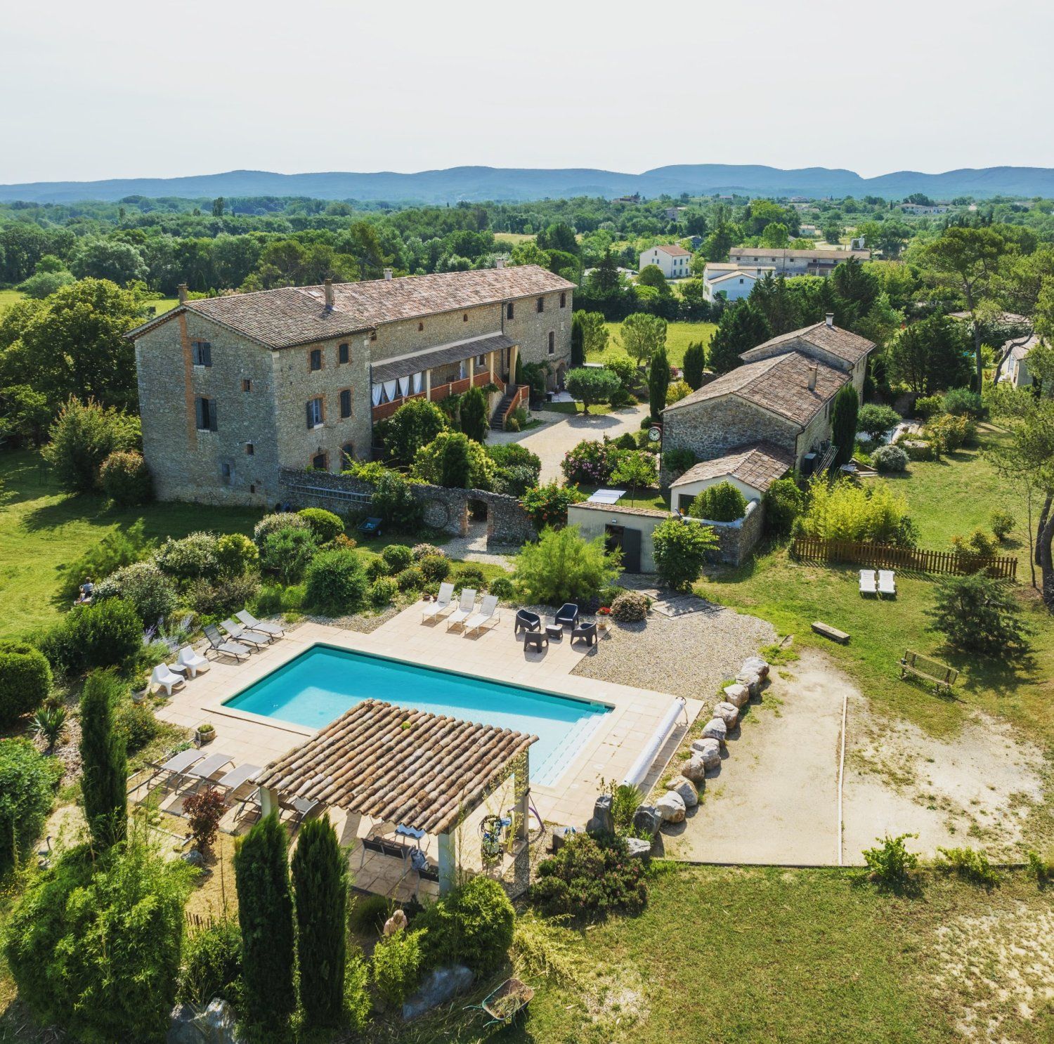 18th Century Farmhouse Estate with Mountain Views for Events & Vacations