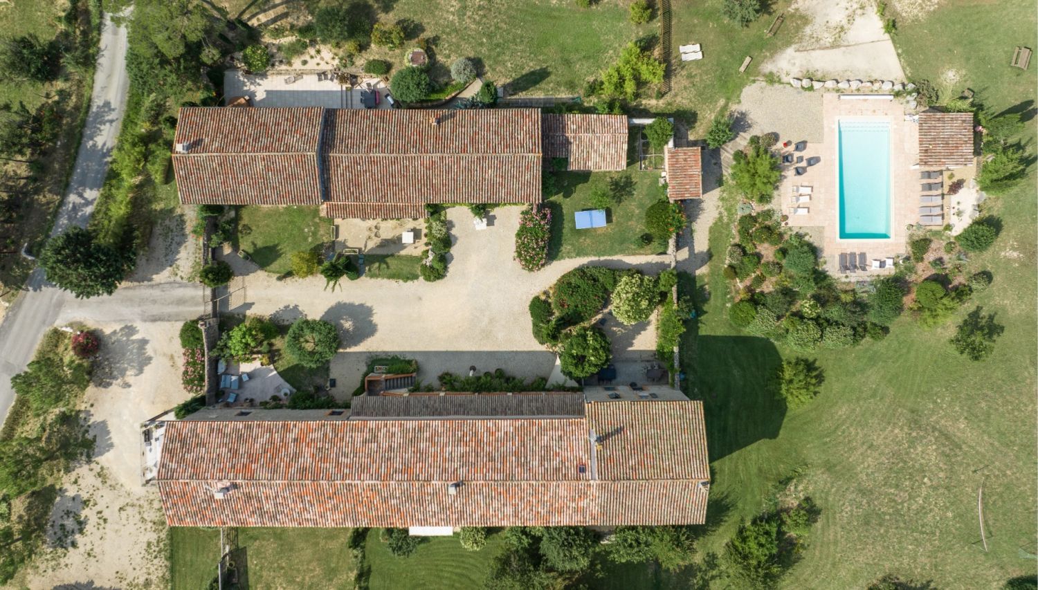 18th Century Farmhouse Estate with Mountain Views for Events & Vacations