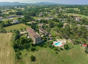 Mas with swimming pool between the North of Gard and the South of Ardèche