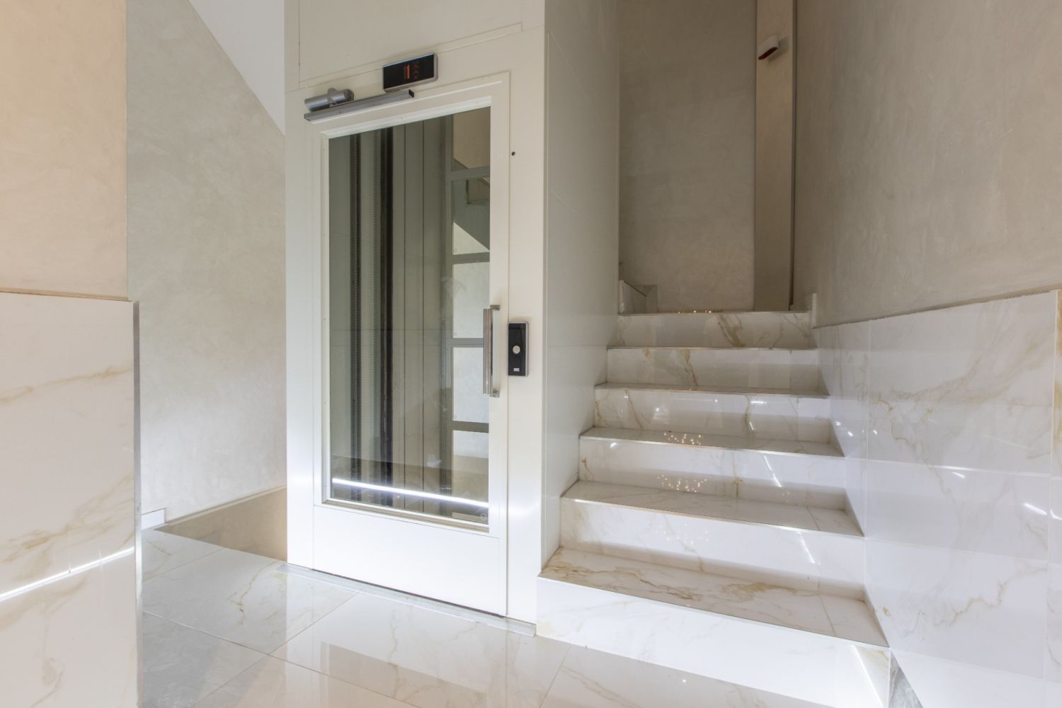 Duplex of 110 m², Cannes city center