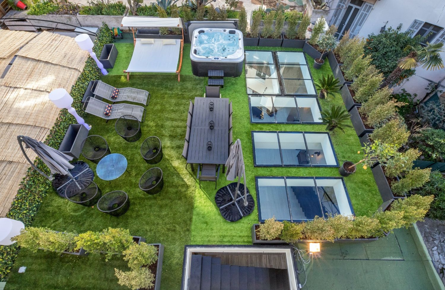 180 m² loft, Montaigne residence, 350 m from the Palais des Festivals
