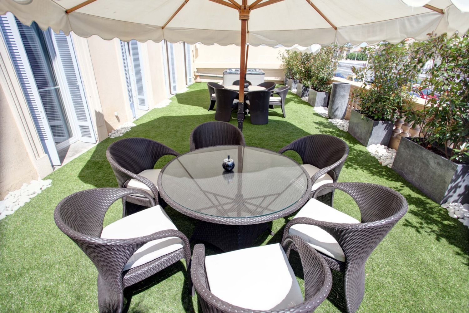 200 m² apartment, 200 m from the Palais des Festivals
