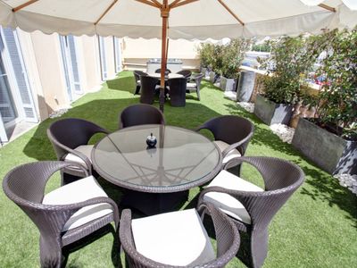 200 m² apartment, 200 m from the Palais des Festivals