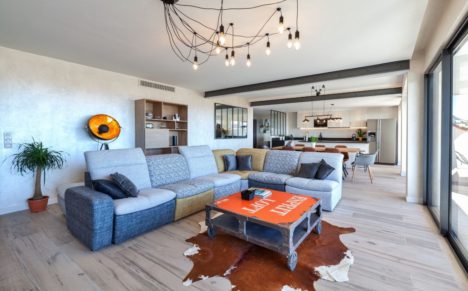 160 m² apartment, 600 m from the Palais des Festivals