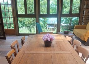 Meeting room in an estate with swimming pool, gîtes, gardens and medicinal plant workshop