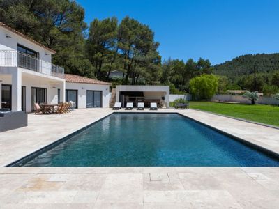 Villa avec piscine, cinéma, jacuzzi, hammam, salle de sport 