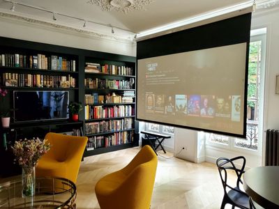 Charming Latin Quarter Paris Flat with Mouldings & Fireplace