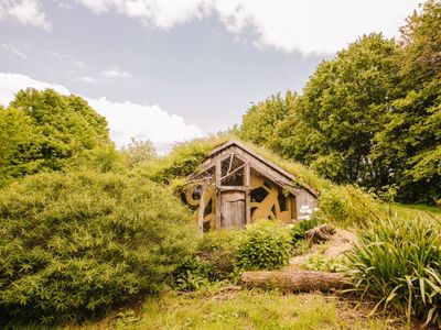 Lodges insolite, gite, terrasse et grand jardin