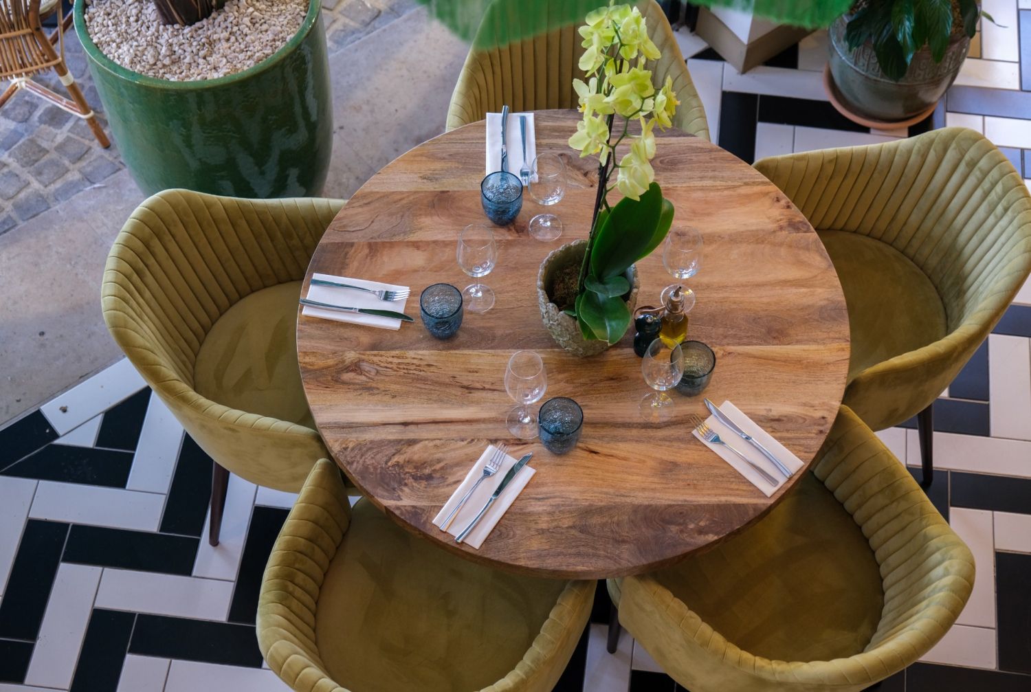 Restaurant Cannes – 150 Guests, 200m from Palais