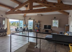 Beautiful villa with cathedral lounge 2 minutes from La Ciotat